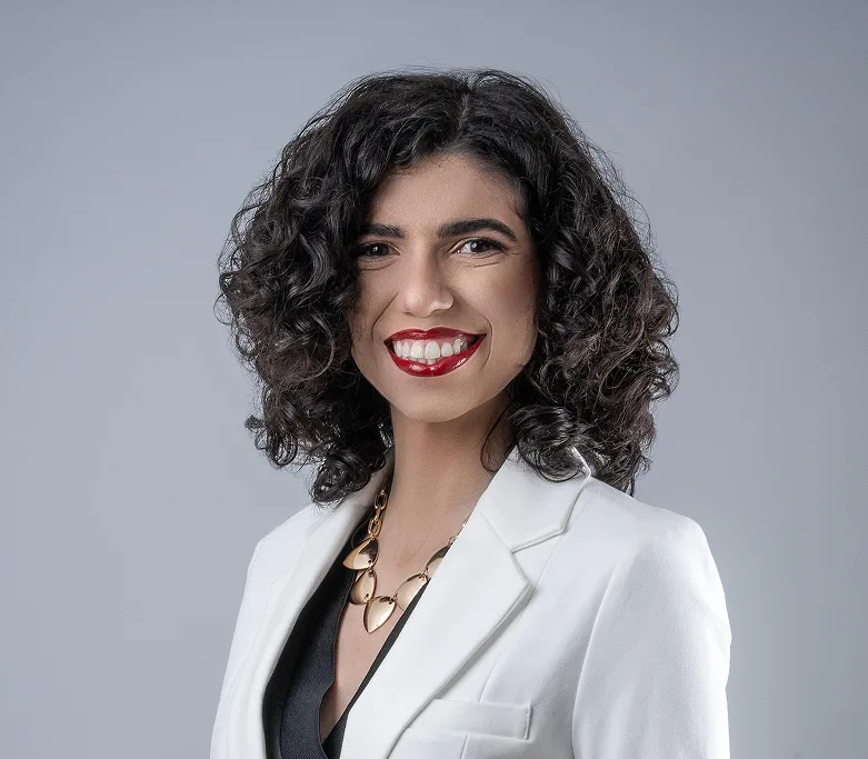 Foto — Dra. Iara Mendes